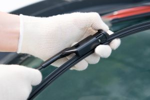 Replacement,Of,Windscreen,Wipers,On,A,Motor,Vehicle,,Service,Worker
